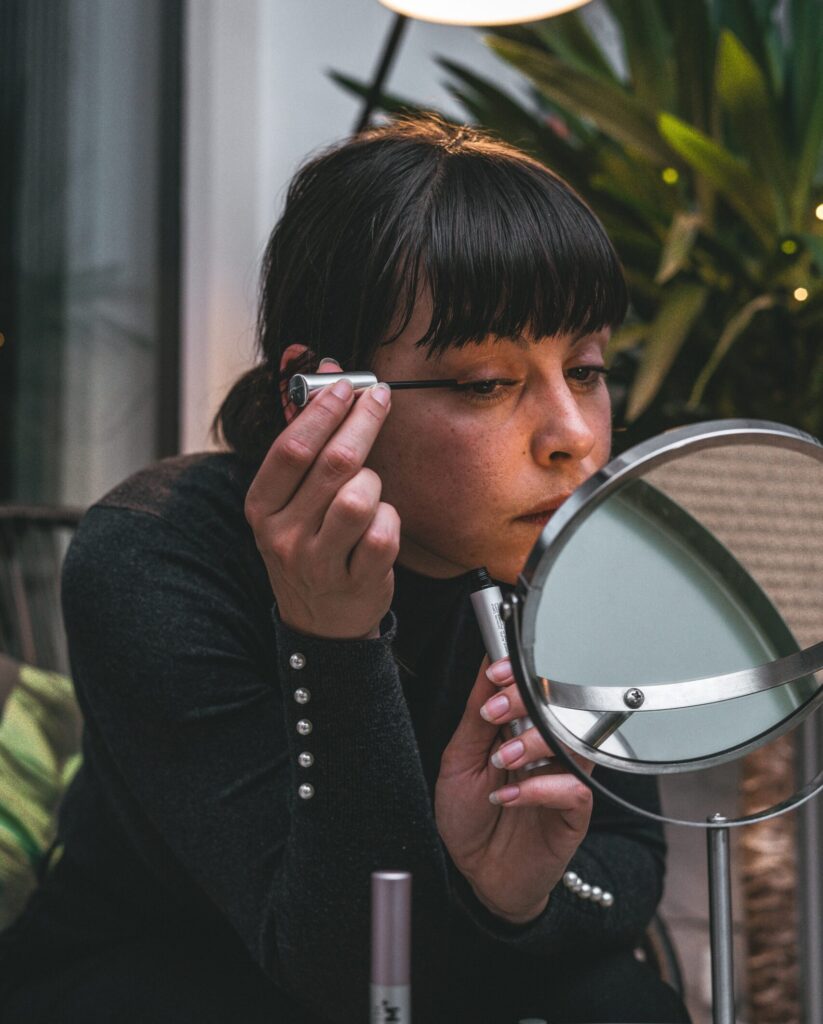 Wähle Make-up, das für Deine Neurodermitis-Haut geeignet ist.